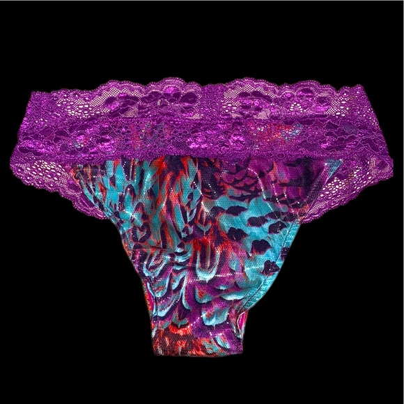 Beach Bunny Peacock Bottoms Size Small NWOT 1 of 500 - Picture 12 of 14